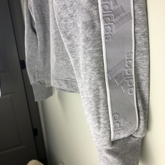 Adidas Split Hem Crew Neck - Picture 7 of 9